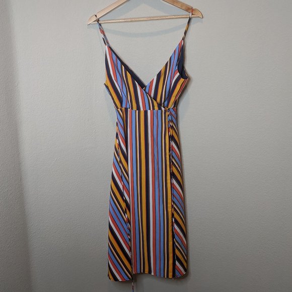 Forever 21 Dresses & Skirts - Like New! Forever 21 Striped Tie Dress M